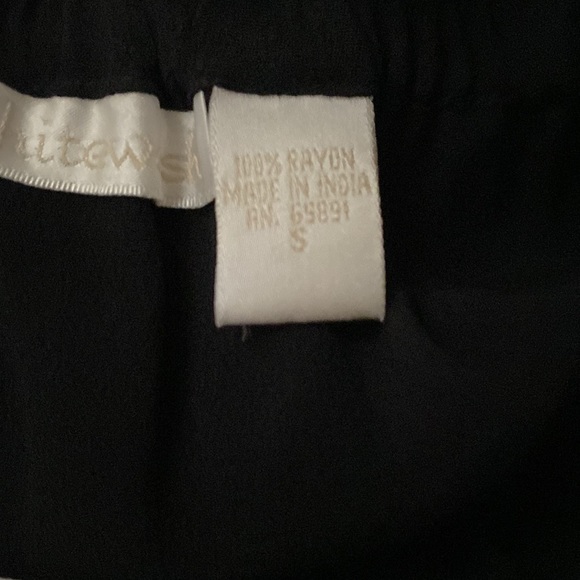 Whitewash brand skirt. Very black with a gentle ruffle on the bottom. - Picture 7 of 7